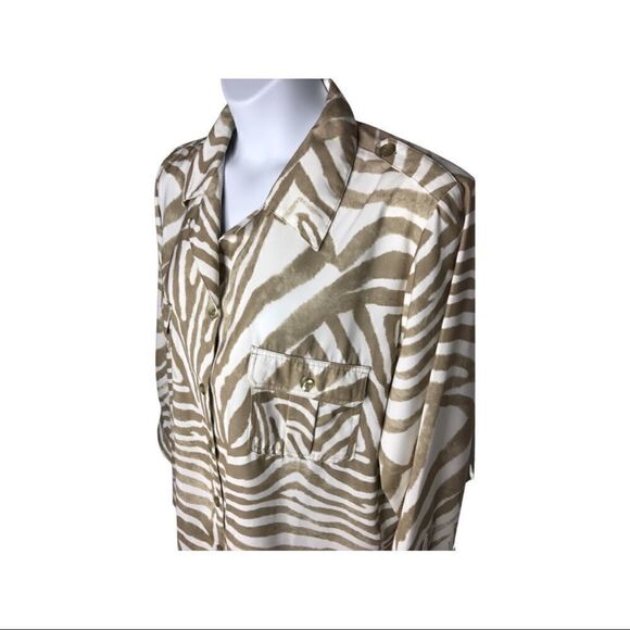 DG2 Diane Gilman PLUS SIZE Tan White Blouse Shirt Jacket Size 2X - Picture 3 of 7